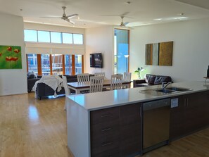 Interior - Villa 94, South Shores Resort, Normanville - Stunning Villa – great location! (Normanville)