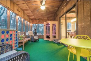 Interior - Lakeview Chalet w/ Hot Tub, Sauna, Decks, Boats, & Fire Pit! (East Stroudsburg)