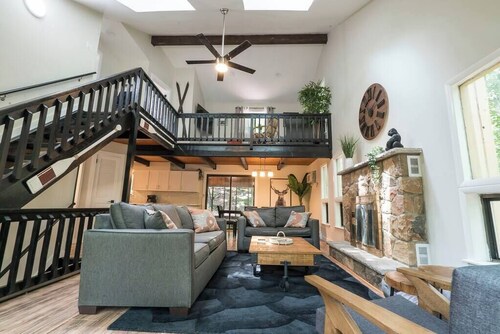 Lakeview Chalet w/ Hot Tub, Sauna, Decks, Boats, & Fire Pit!
