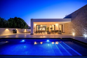 屋外プール