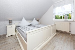 1 Schlafzimmer, Reisekinderbett, WLAN, Bettwäsche