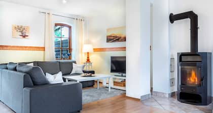 Nr. 2 - 4 Zimmer Ferienwohnung mit Kamin, Terrasse, Garten - Ostsee Bauernhof Schwalbennest OFC 15