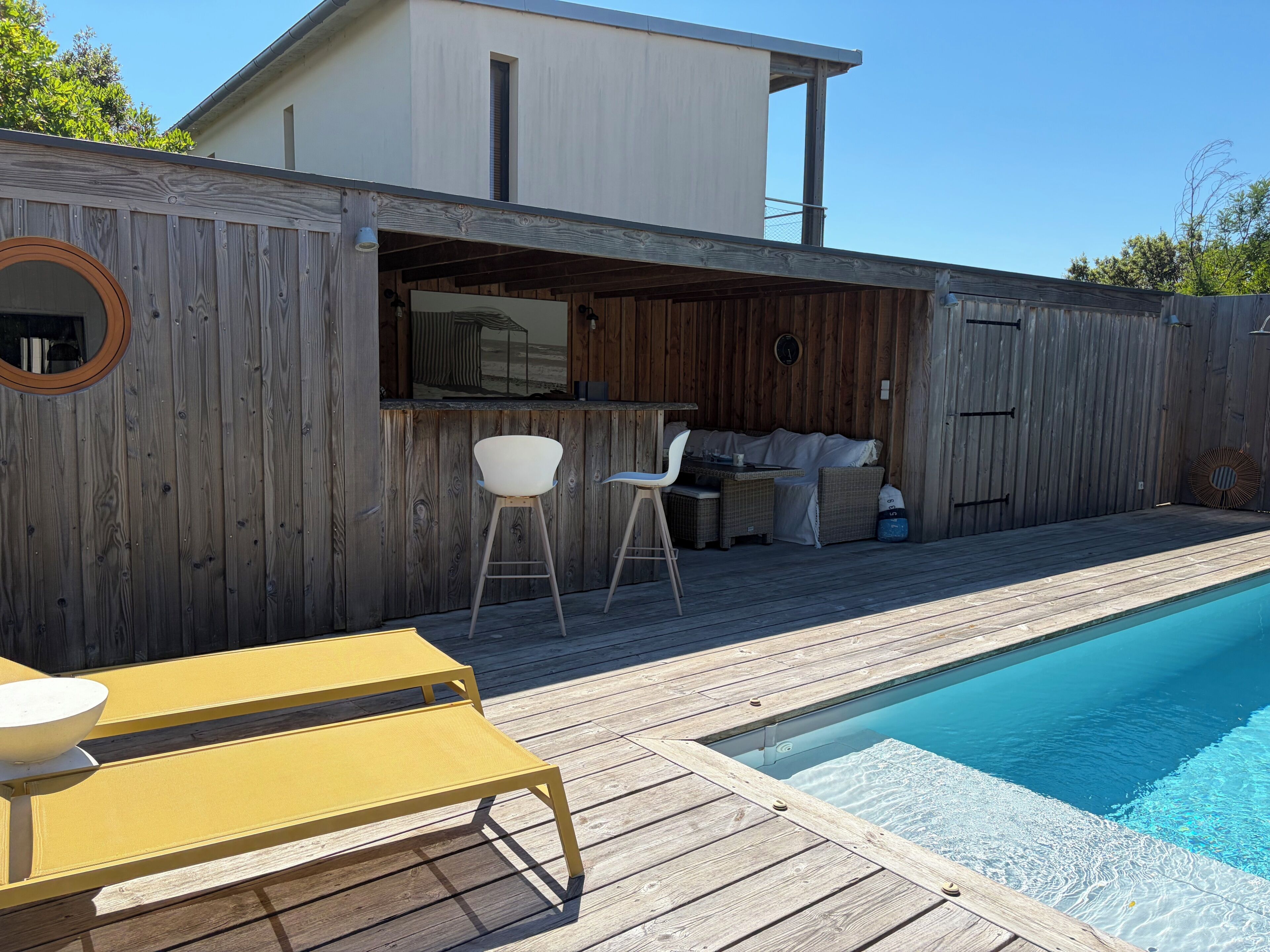 Piscine extérieure, piscine chauffée