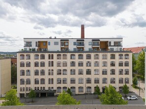 Front of property - Stunning Views 1BR Home with Sauna and Balcony (Tampere)