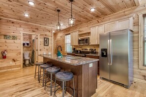 Refrigerador, microondas, lavavajillas, cafetera/tetera