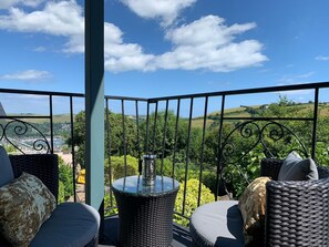 Property grounds - Wow newly renovated 3 bedrooms, 3 baths, hot tub & panoramic views and parking  (Dartmouth)