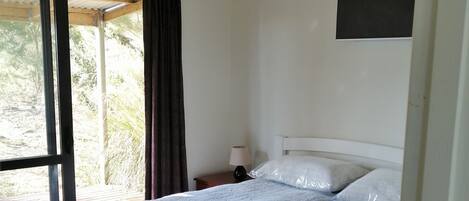 1 bedroom, travel crib, free WiFi, bed sheets