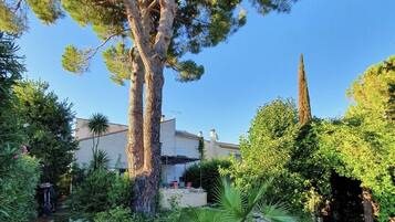 Enceinte de lâhĂ©bergement