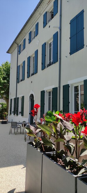 Exterior - Charming residence for 15 people (Alès)