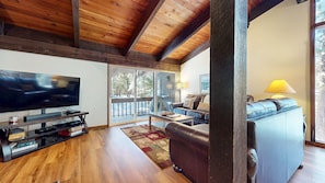 Condo, 4 Bedrooms | Living area