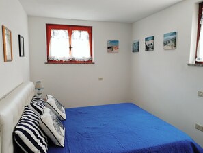2 bedrooms, iron/ironing board, travel cot - Casa Vacanze Indipendente (Mandriola San Vero Milis)