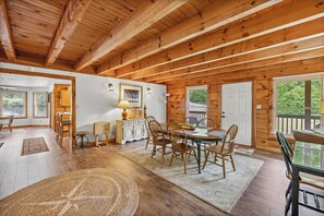 Dining - Yukon cabin in the woods  (Canton)