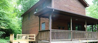 Cozy Home Away from Home. Sleeps 12!