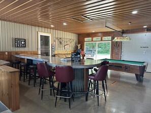Games room - The Musky Cabin on the Big Eau Pleine Reservoir! (Auburndale)