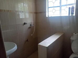 Shower, towels, soap, toilet paper - SAI HOMES, (Bungoma)