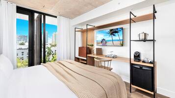 Minibar, in-room safe, soundproofing, iron/ironing board