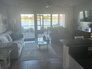 Smart TV - LAKEFRONT~BEACH~GOLF~POOLS~TENNIS~PET FRIENDLY (Miramar Beach)