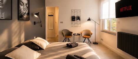 1 dormitorio, tabla de planchar con plancha, wifi gratis y ropa de cama
