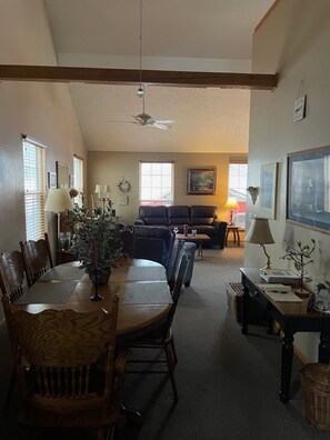 Interior - Lake Cottage (Ashtabula)