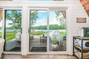 Interior - A MontCalm Experience  (Six Lakes)
