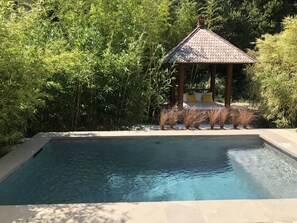室外泳池、暖水池