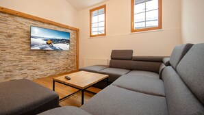 Unclassified image, 3 of 28, button - Penthouse Maisonette Zell City (Zell am See)