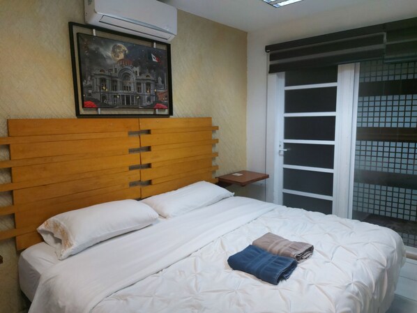 8 bedrooms, iron/ironing board, free WiFi, bed sheets