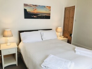 ファミリー ハウス 3 ベッドルーム ビーチビュー | 3 室のベッドルーム、WiFi (無料)、ベッドシーツ