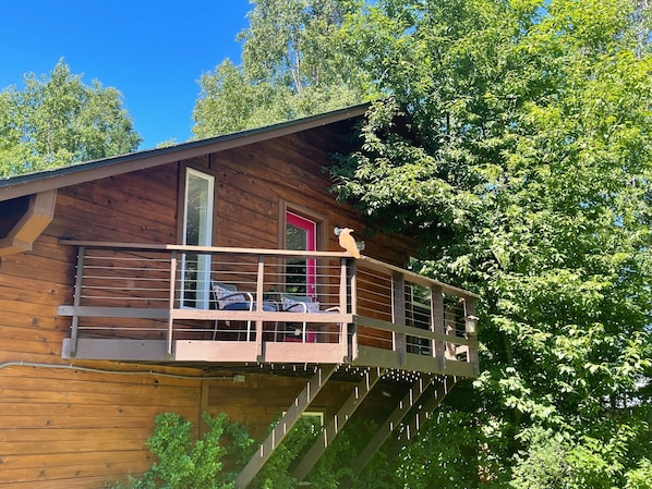 Exterior - The Raven Lodge in Abbott Loop (Anchorage)