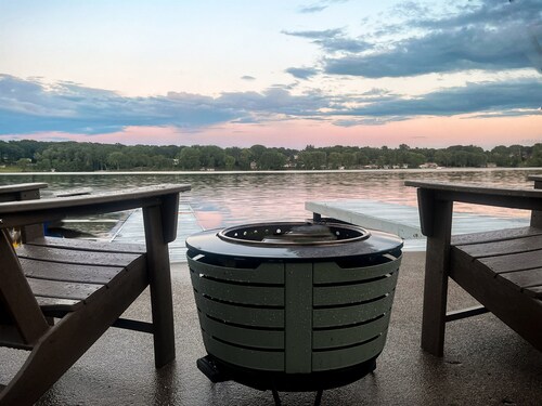 Lake Front Cottage | Kayak | Paddleboard | Fish