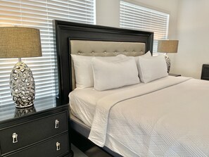 3 slaapkamers, een bureau, een strijkplank/strijkijzer, gratis wifi