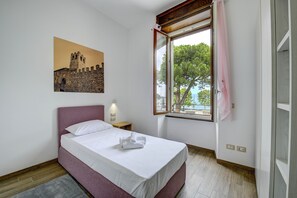 2 bedrooms, in-room safe, free WiFi, bed sheets - Desenzanoloft Palazzo Visconti - Garda Chiaretto (Desenzano del Garda)