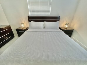4 chambres, bureau, fer et planche à repasser, Wi-Fi gratuit