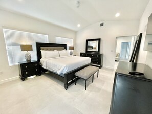 4 bedrooms, desk, iron/ironing board, free WiFi