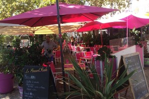 Restauration en plein air