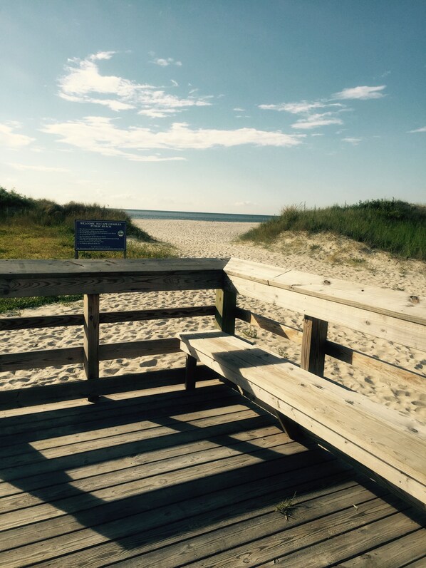 Platja a a prop, gandules de platja i tovalloles de platja 