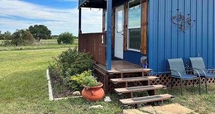 Cute cottage just 5 minutes to Round Top!
