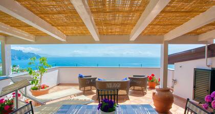 Casa Anna, sea view apartment in Amalfi