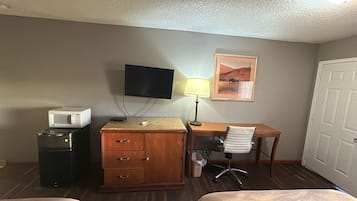 Room, 2 Queen Beds, Non Smoking | Desk, free WiFi, bed sheets