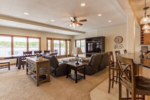 Smart TV, video games