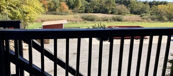 Long Acre Farm - Quiet Setting in a Central Location