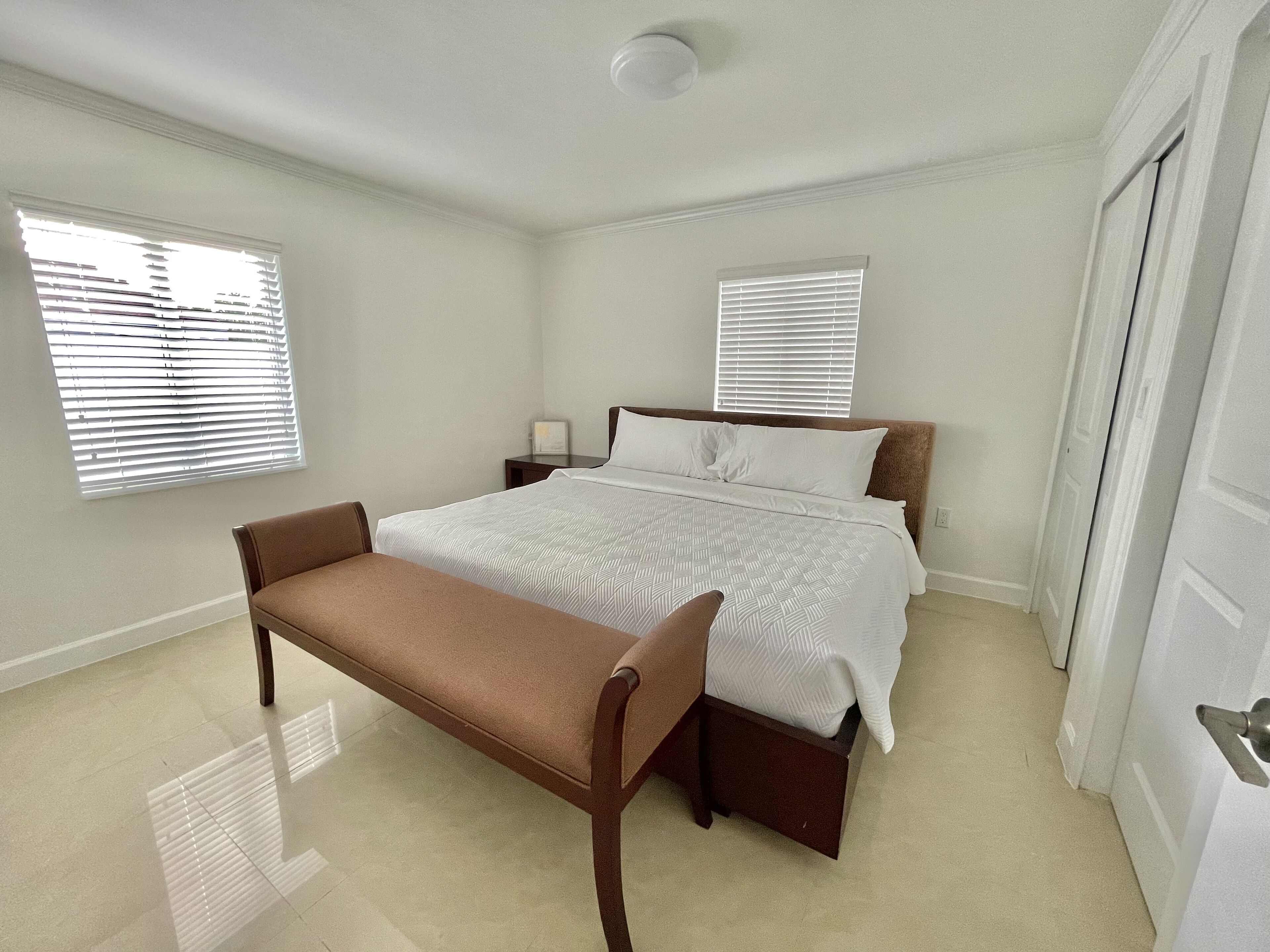 2 bedrooms, desk, iron/ironing board, free WiFi