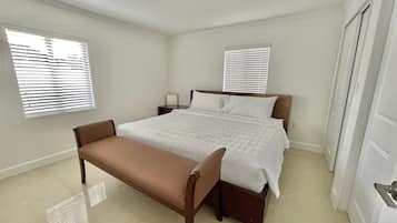 2 bedrooms, desk, iron/ironing board, free WiFi