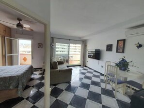 1 dormitorio, tabla de planchar con plancha, wifi gratis y ropa de cama