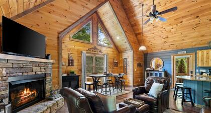 Mountain Modern Retreat with 2 Fireplaces/GameRoom/Creek