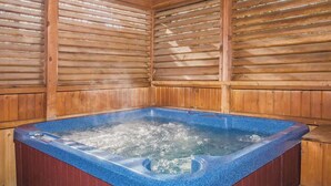 Indoor spa tub - Cozy Cabin w/ Private Fishing Dock & Hot Tub (Sevierville)