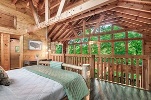 2 sovrum, skrivbord, strykjärn/strykbräda och gratis wi-fi