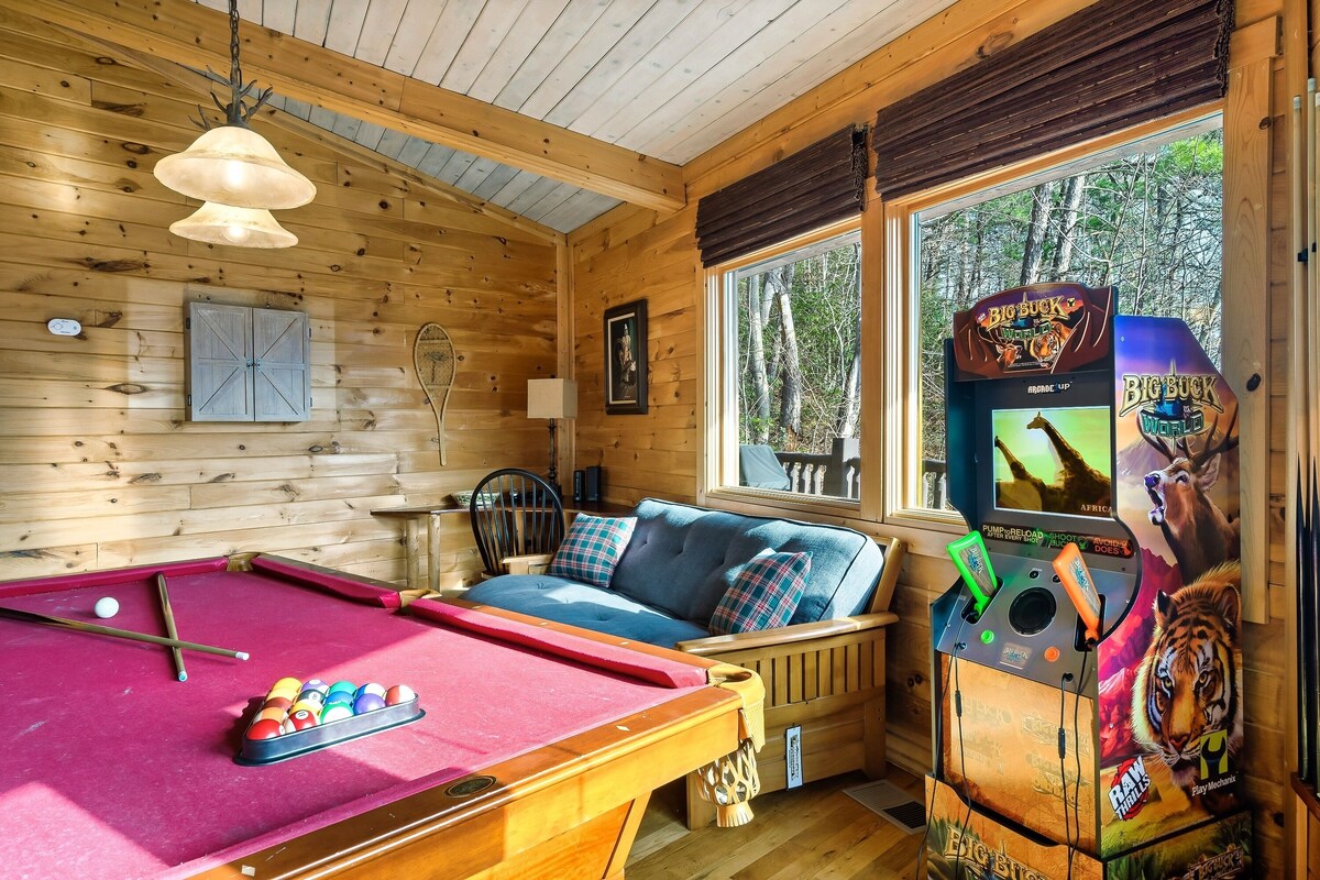 Photo 61 of Four ensuites, VIEWS, Mountainside cabin, Christmas decor, close to Ober