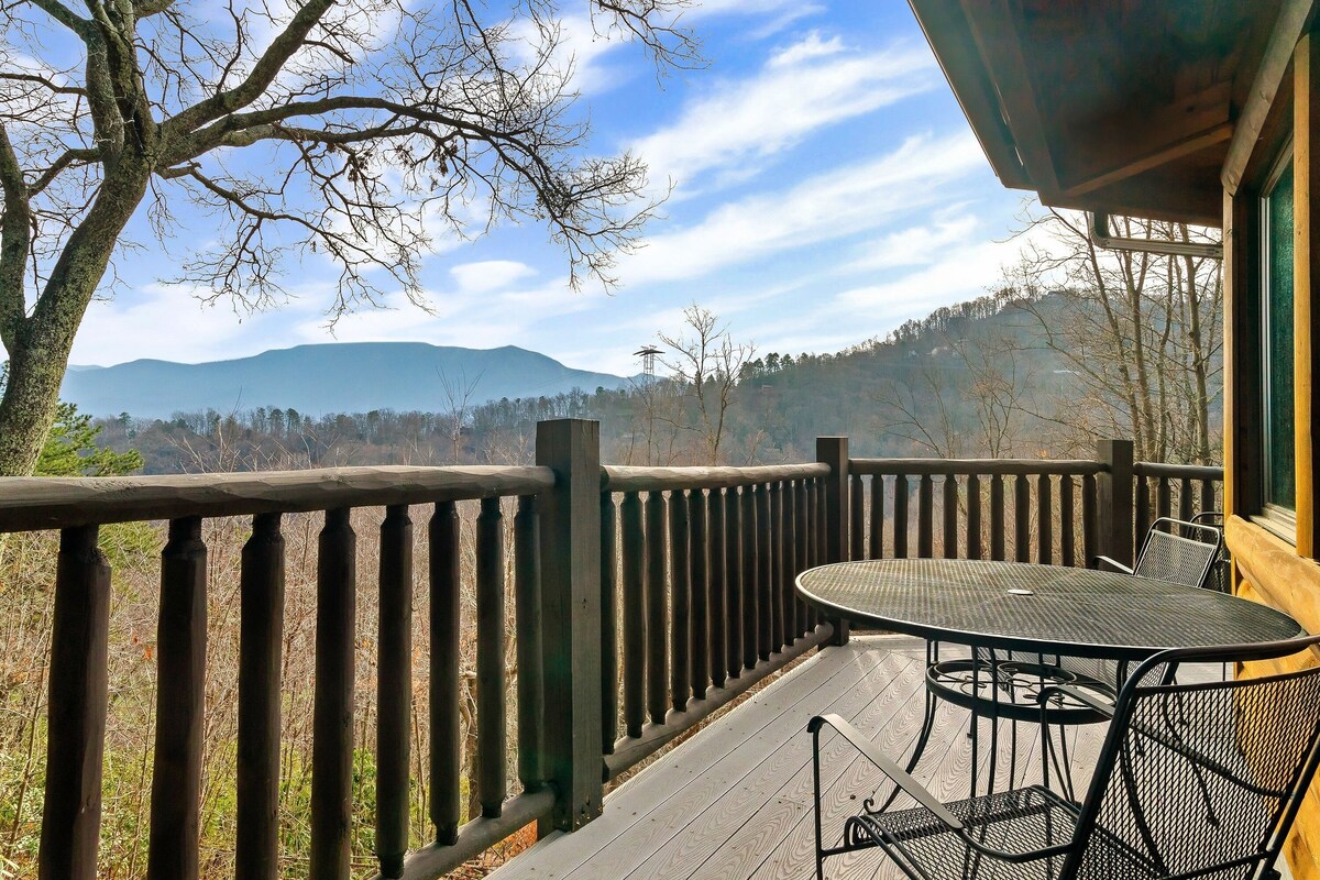 Photo 81 of Four ensuites, VIEWS, Mountainside cabin, Christmas decor, close to Ober
