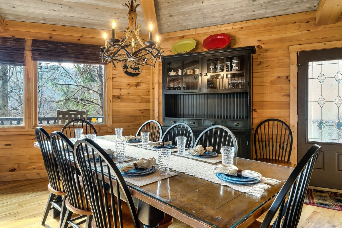 Photo 55 of Four ensuites, VIEWS, Mountainside cabin, Christmas decor, close to Ober